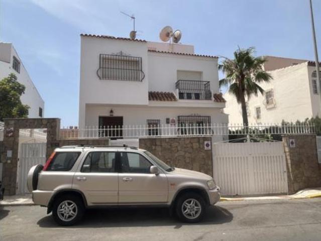 Chalet unifamiliar Venta Roquetas de Mar, Aguadulce Norte