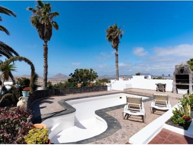Chalet unifamiliar Venta Teguise, La Montaña