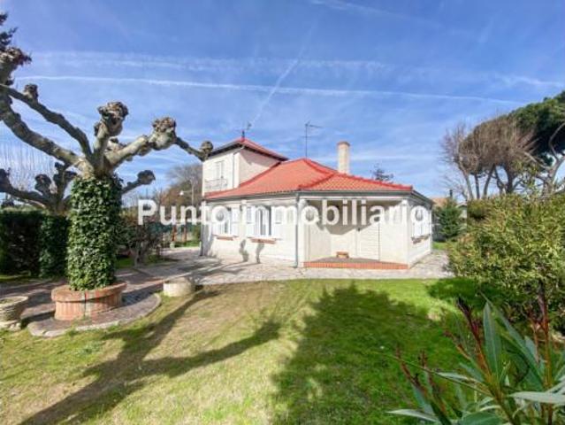 Chalet unifamiliar Venta Valladolid Capital, Pinar de Antequera Puente Duero