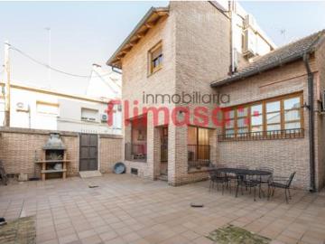 Villa en venta en Calle de Lopéz Polin - Aire acondicionado