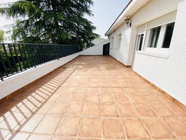 Chalet unifamiliar Venta Villalbilla, Villalbilla