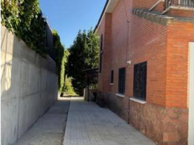 Chalet unifamiliar Venta Villalbilla, Villalbilla