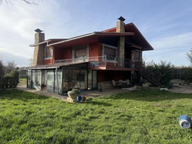 Chalet unifamiliar Venta Villaquilambre, Castrillino