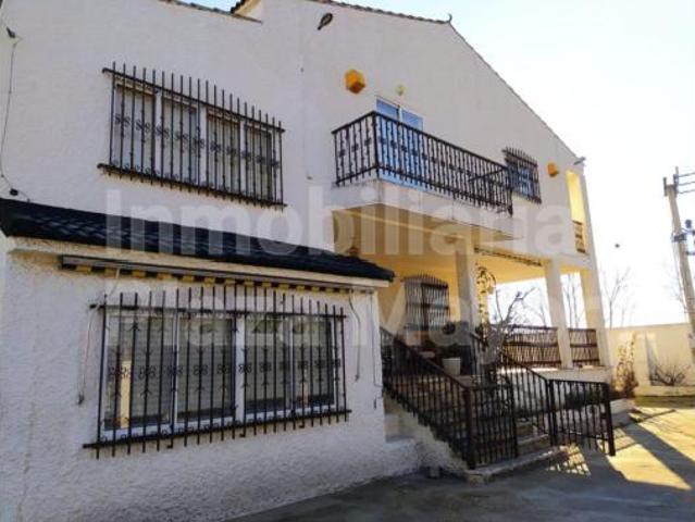 Chalet unifamiliar Venta Villares de la Reina, Aldeaseca de la Armuña
