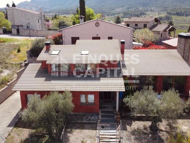 Chalet, Ulldemolins