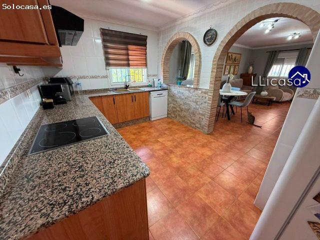 CHALET URBANO EN URBANIZACION EL PINAR