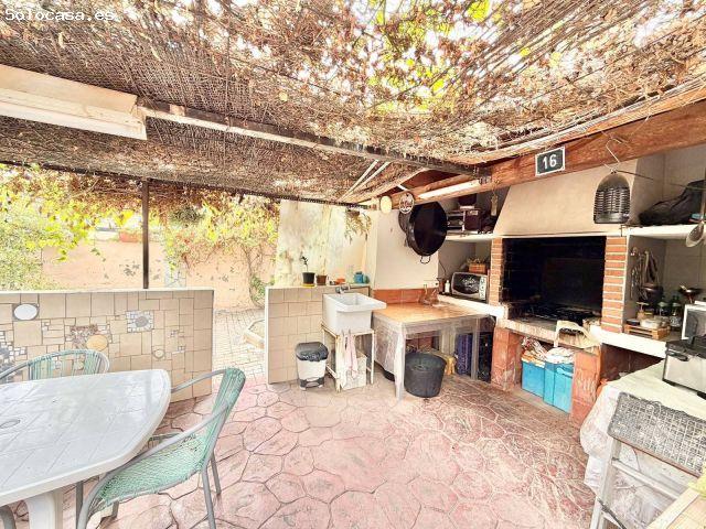 Chalet urbano independiente en La Cañada de El Fenollar Alicante