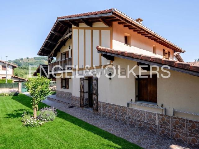 Chalet, Urnieta