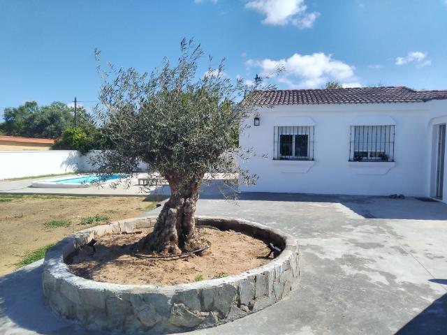 Chalet Vacacional ELIÁ Piscina Privada, BBQ, Wifi