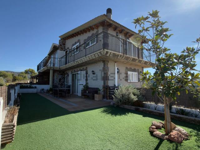 Chalet, Vacarisses