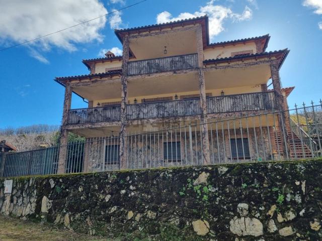 Chalet, Valdastillas