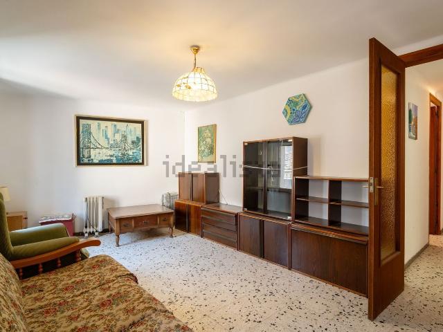 Chalet, Vallmoll