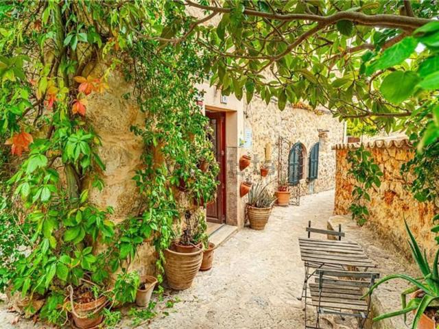 Chalet, Valldemossa
