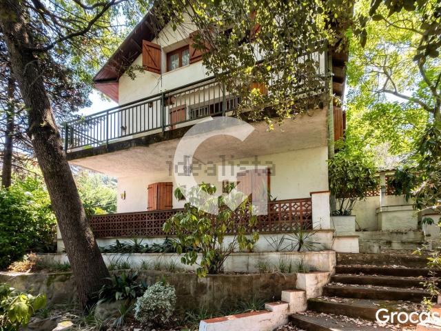 Chalet, Vallgorguina