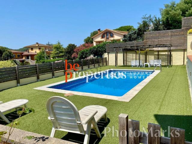 Chalet, Vallgorguina