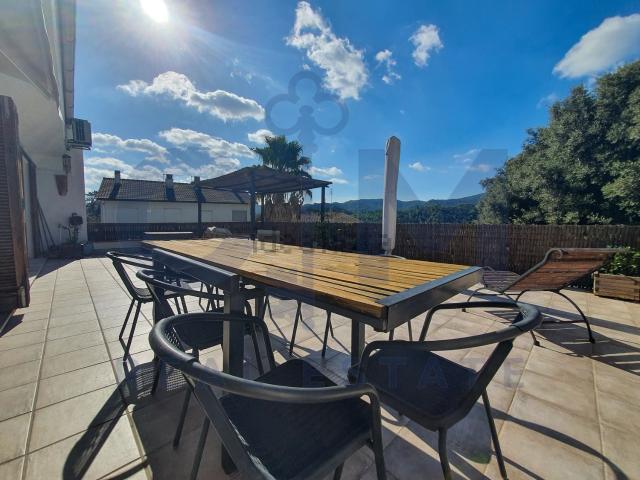 Chalet, Vallgorguina