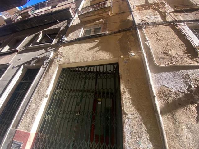 Chalet, Valls
