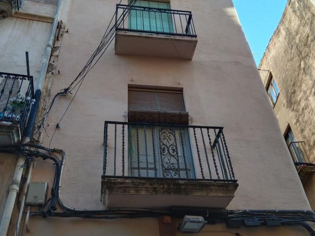 Chalet, Valls