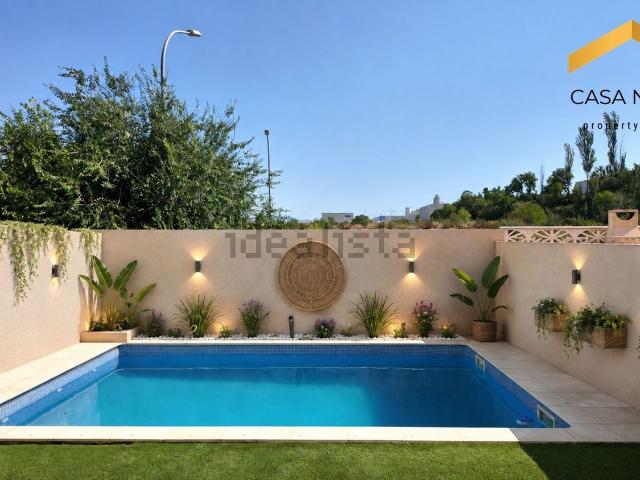 Chalet, Valls