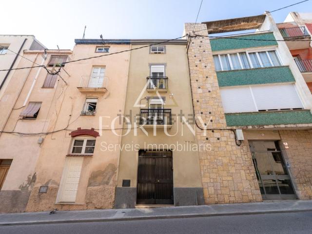 Chalet, Valls