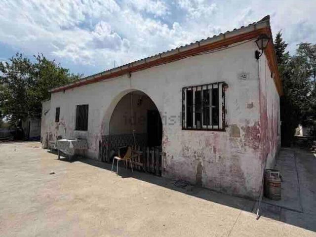 Chalet, Valls