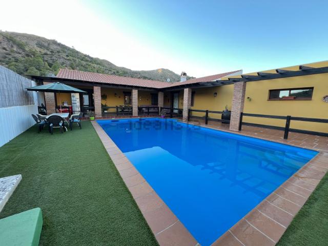 Chalet, Vélez de Benaudalla