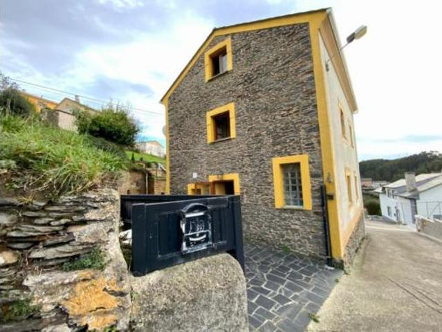 Chalet Venta Coaña, Fojos