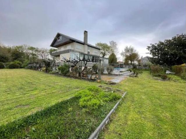 Chalet Venta Coles, Coles Capital