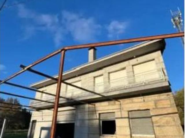 Chalet Venta Coles, Coles Capital