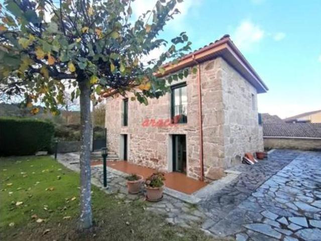 Chalet Venta Coles, Coles Capital