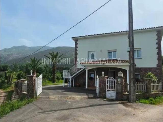 Chalet Venta Colunga, Gobiendes