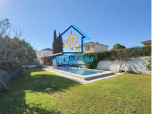 Chalet Venta Córdoba Capital, Periurbano Este Santa Cruz