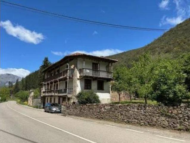 Chalet Venta Cabezón de Liébana, Frama