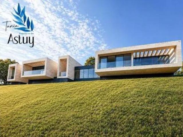 Chalet Venta Camargo, Camargo