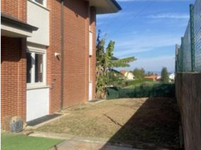 Chalet Venta Camargo, Revilla