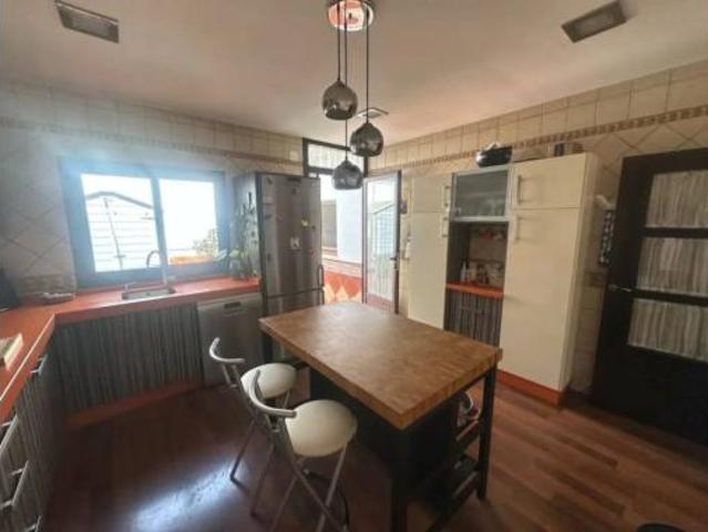 Chalet Venta Camas, Camas