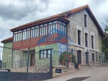 Chalet Venta Candamo, San Román de Candamo