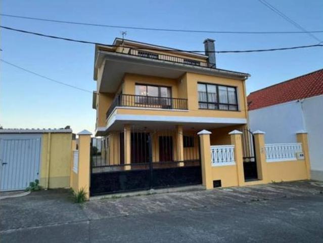 Chalet Venta Cariño, Cariño