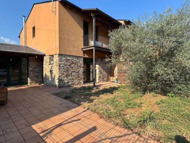 Chalet Venta Carracedelo, Villaverde de La Abadía