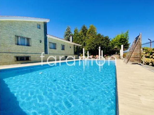 Chalet Venta Carracedelo, Villadepalos