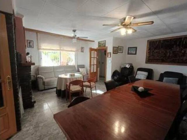 Chalet Venta Castellet i la Gornal, Can Balaguer