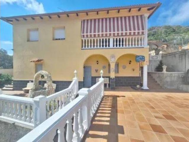 Chalet Venta Castellet i la Gornal, Can Balaguer