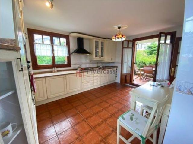 Chalet Venta Castro Urdiales, Centro