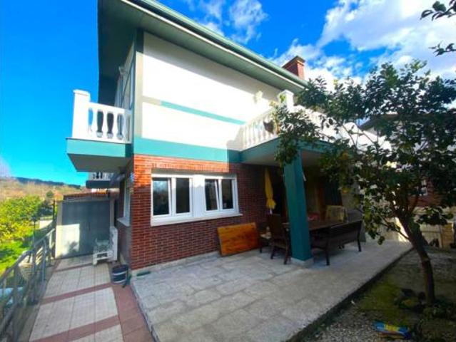 Chalet Venta Castro Urdiales, Sámano