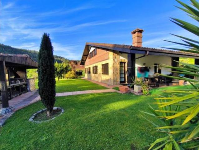 Chalet Venta Castro Urdiales, Sámano