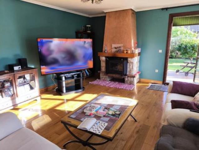 Chalet Venta Castro Urdiales, Sámano