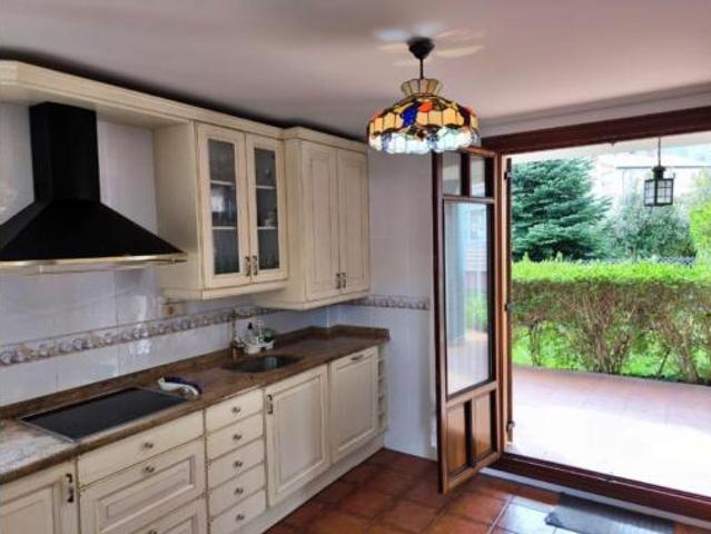 Chalet Venta Castro Urdiales, Sámano