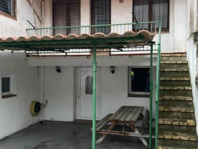 Chalet Venta Centelles, Centelles