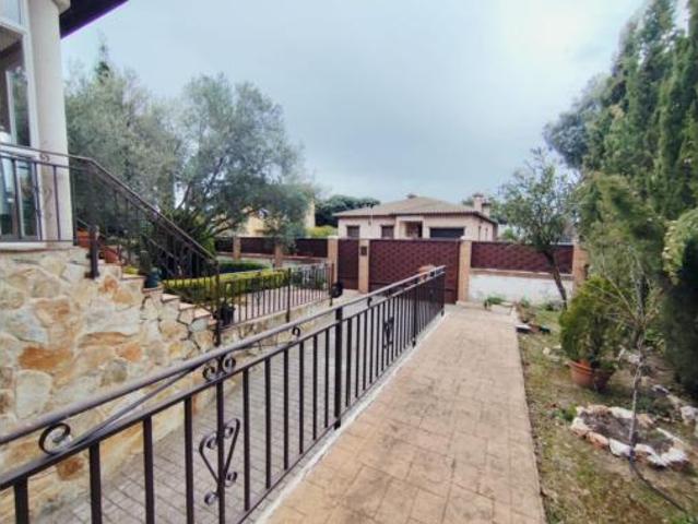Chalet Venta Chiloeches, Albolleque