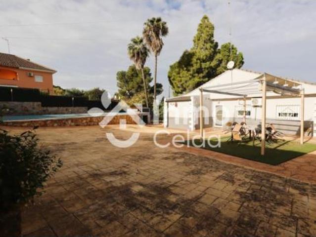 Chalet Venta Chiva, Chiva